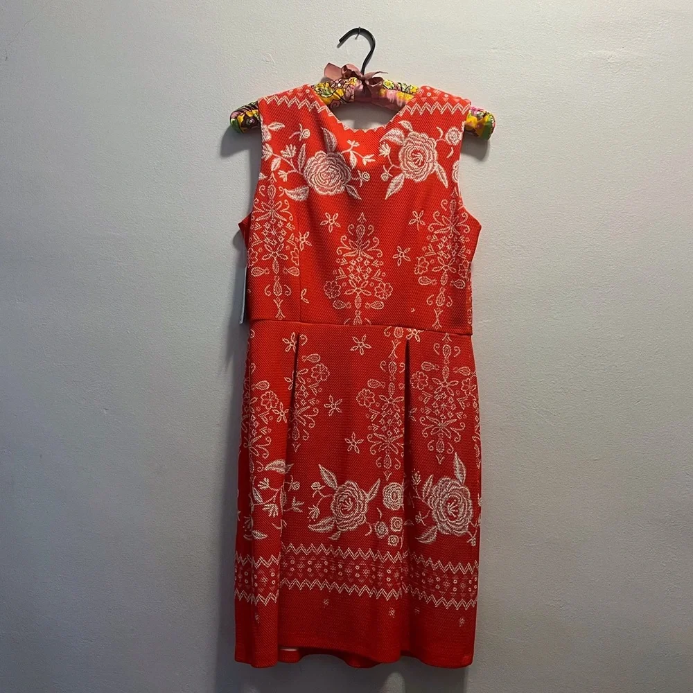 Orange and white dress - Picture 2 of 3